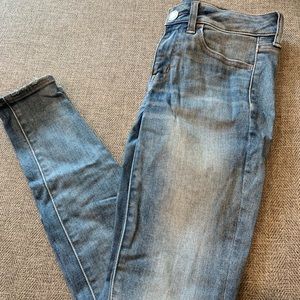 NWOT AE Jeggings (Light Wash)